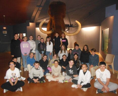DSCN9370 - Les 5e Occitanistes à Prehistorama.JPG