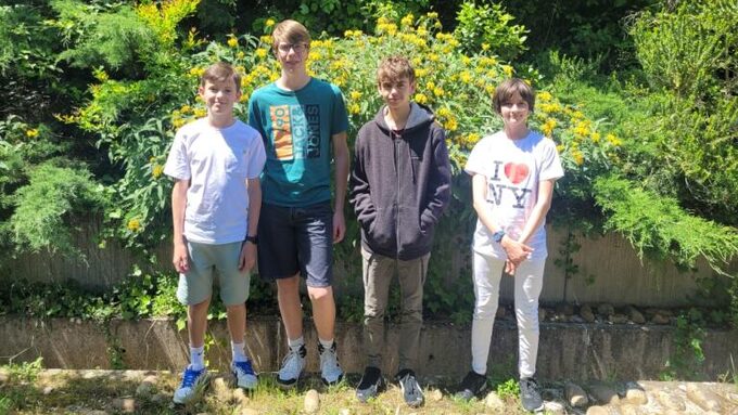 De gauche à droite, Alexandre, Noham, Louis et Julie